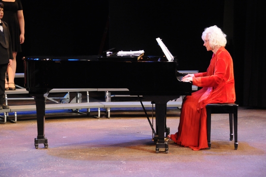 Photo Flash: Dicapo Opera Theatre's YULETIDE CLASSICS Image