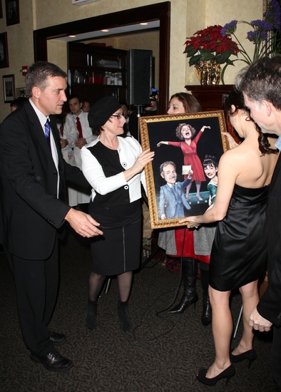 Photo Coverage: GYPSY Portrait Unveiled at Tony's DiNapoli Image