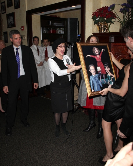 Photo Coverage: GYPSY Portrait Unveiled at Tony's DiNapoli Image