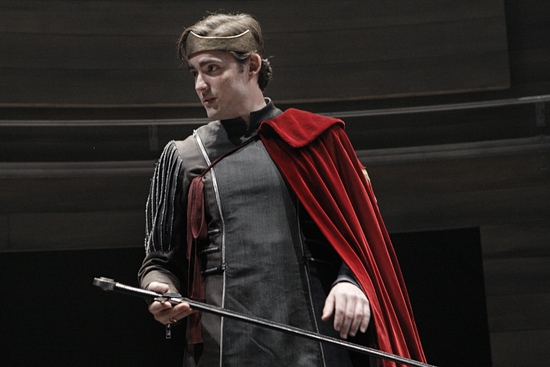 Photo Flash: HENRY V At The Guthrie Image