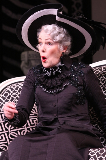 Photo Flash: THE IMPORTANCE OF BEING EARNEST 