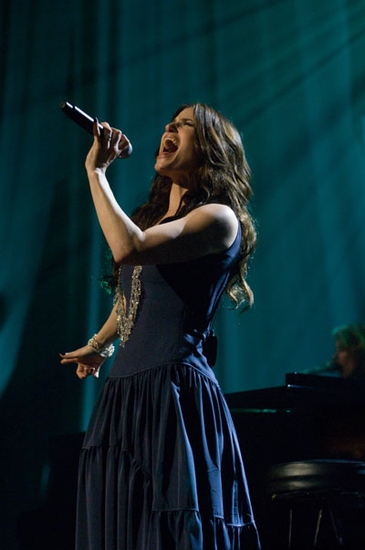 Photo Flash: Idina Menzel in Concert on PBS Image