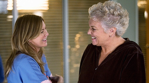 Photo Flash: Tyne Daly on ABC's Grey's Anatomy Image