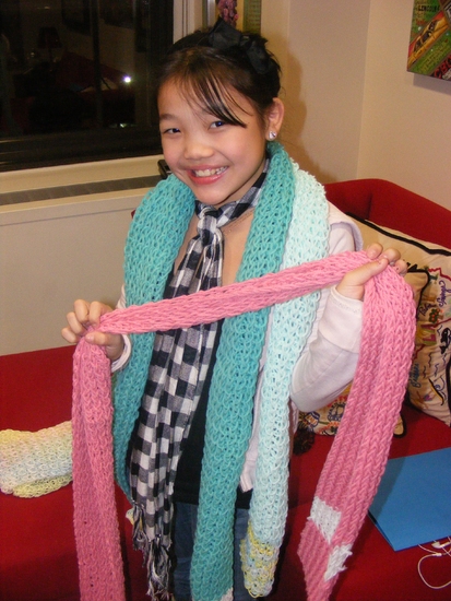 Photo Coverage: BROADWAY KIDS CARE Present the 'Knitting Project' Image