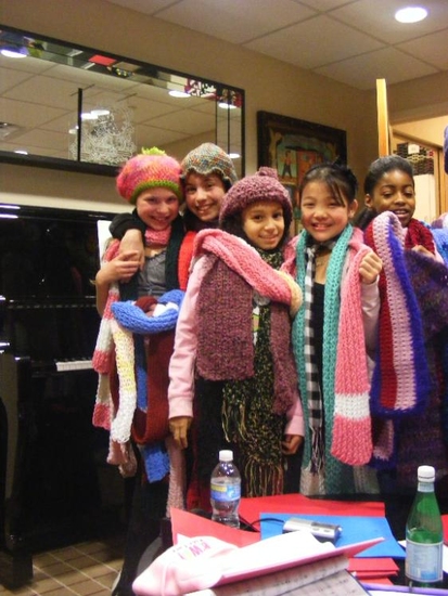 Photo Coverage: BROADWAY KIDS CARE Present the 'Knitting Project' 