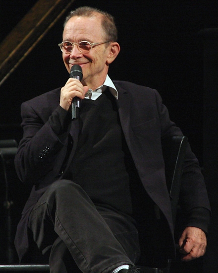 Joel Grey Photo