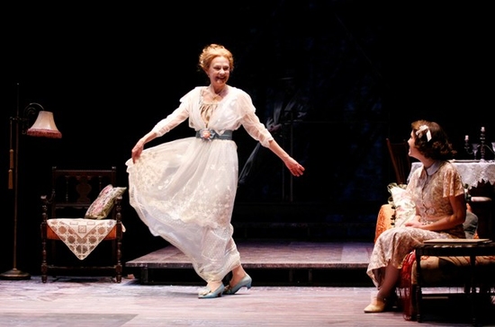 Photo Coverage: Glass Menagerie Enthralls at PlayMakers Image