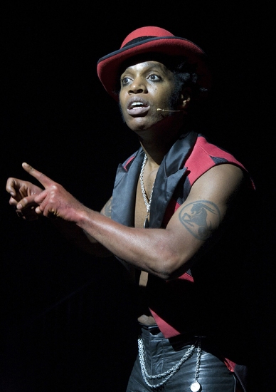 Photo Flash: PIPPIN at LA's Market Taper Forum Image