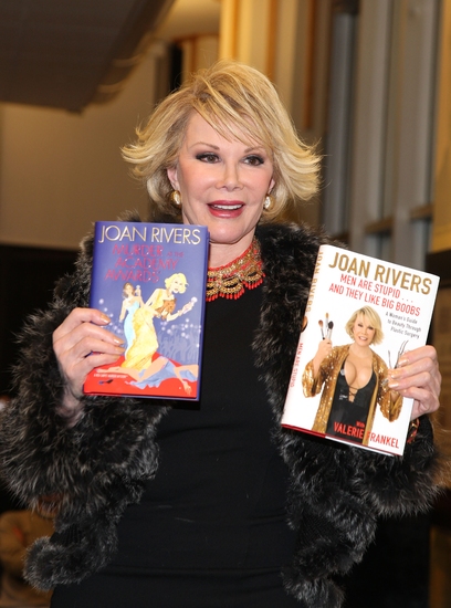 Photo Coverage: Joan Rivers at the Lincoln Square Barnes & Noble Image