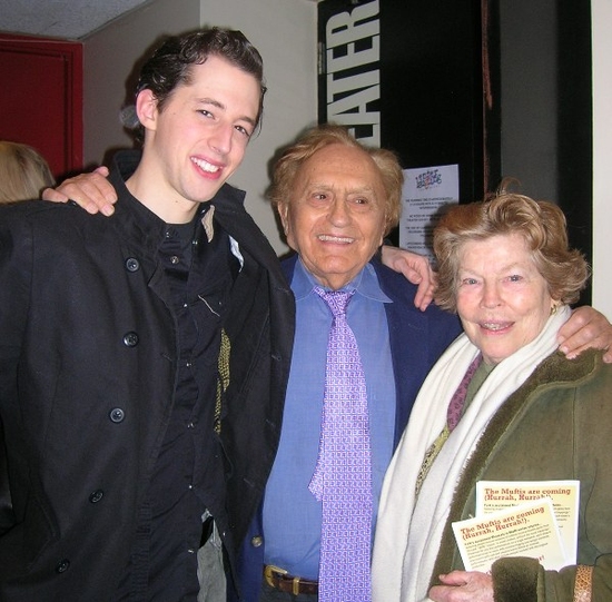 Photo Flash: 'ENTER LAUGHING The Musical' Opening Night Image