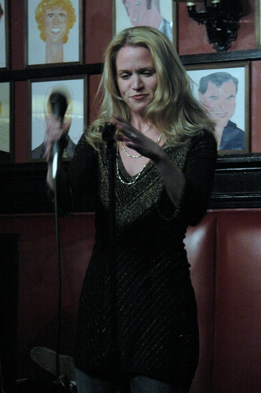 Photo Coverage: James Barbour Sings 'LOVE SONGS' at Sardi's Image