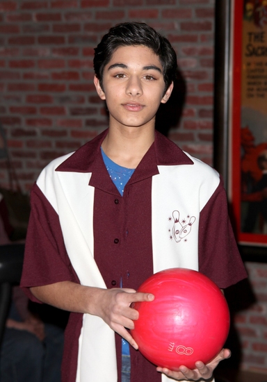 Photo Coverage: Second Stage Theatre's 2009 All-Star Bowling Classic Image