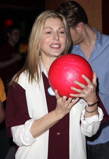 Photo Coverage: Second Stage Theatre's 2009 All-Star Bowling Classic 
