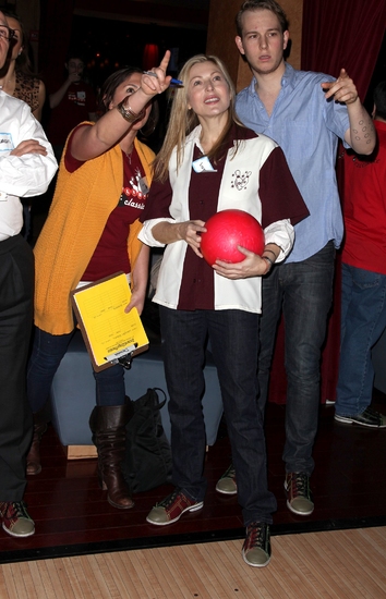 Photo Coverage: Second Stage Theatre's 2009 All-Star Bowling Classic Image