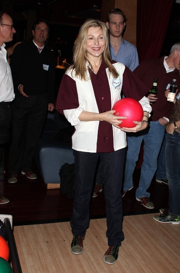 Photo Coverage: Second Stage Theatre's 2009 All-Star Bowling Classic Image