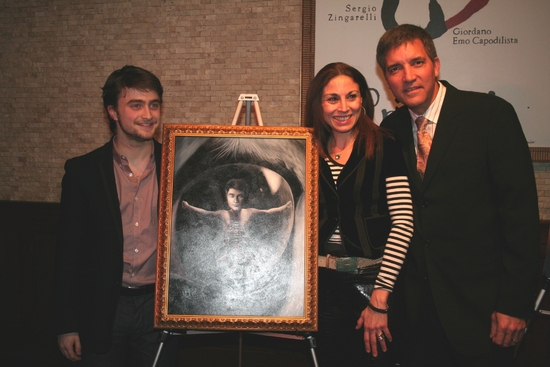 Photo Coverage: EQUUS Star Daniel Radcliffe's Portrait Unveiled at Tony's DiNapoli Image