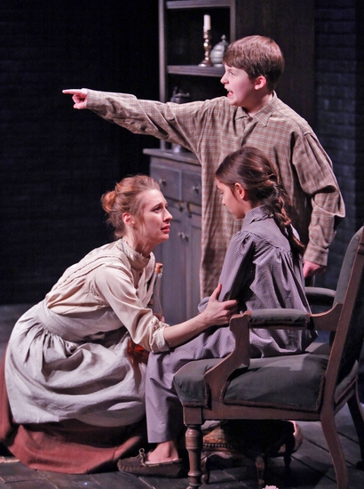 Photo Flash: Mint Theatre Co. Presents THE WIDOWING OF MRS HOLROYD Image