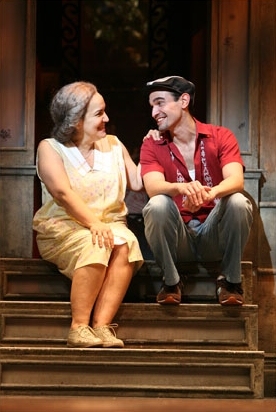 Photo Flash: Javier Munoz Brings His 'Usnavi' IN THE HEIGHTS Image