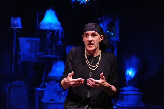 Photo Flash: Everyman Theatre's I AM MY OWN WIFE Image