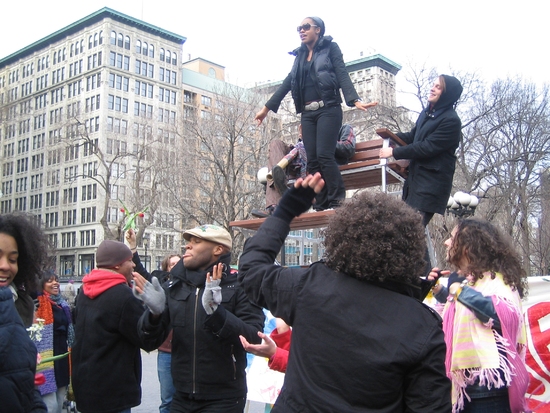Photo Flash: The Cast of HAIR Spreads the Love in Union Square Image