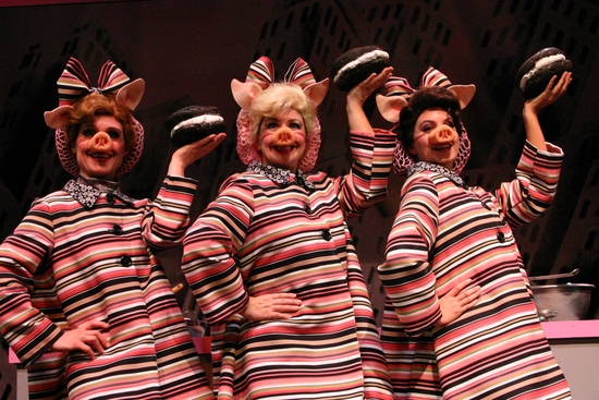 Photo Flash: THE THREE LITTLE PIGS At Downtown Cabaret Image