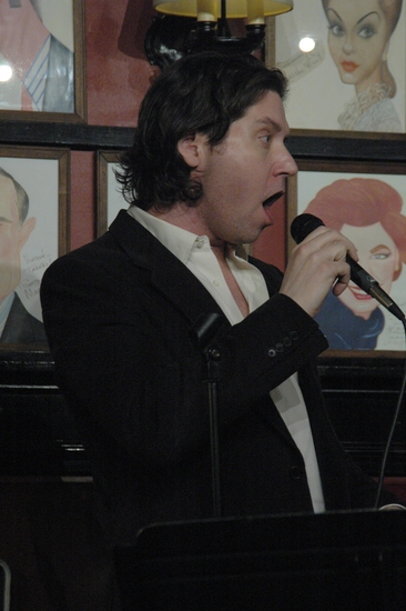 Photo Coverage: James Barbour's 'LOVE SONGS' at Sardi's Image