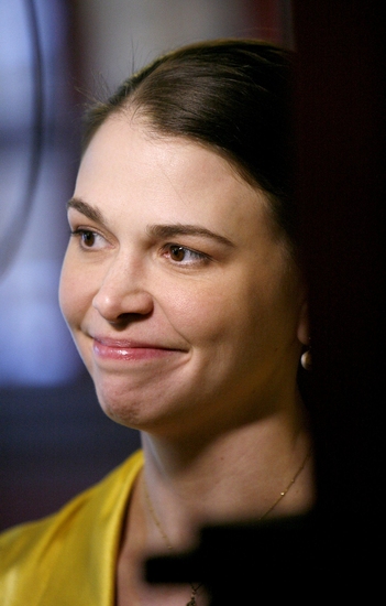 Photo Coverage: Sutton Foster Joins Sardi's Wall Of Fame Image