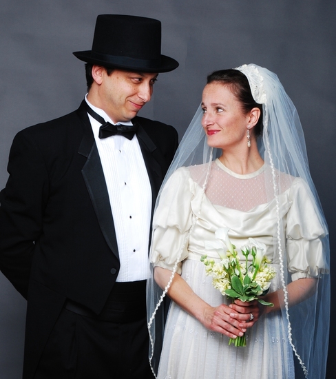 Photo Flash: Lifeline Theatre Presents 'BUSMAN'S HONEYMOON' Image