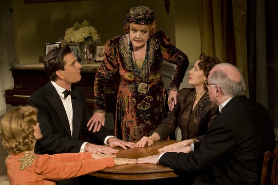 Photo Flash: BLITHE SPIRIT at the Shubert Theatre Image