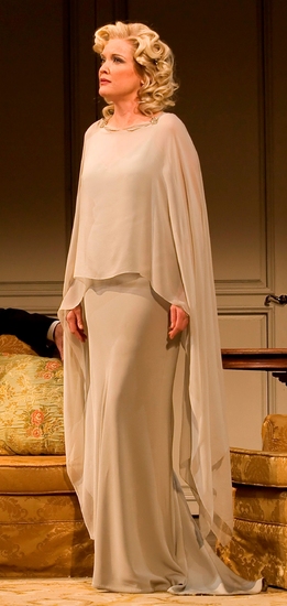 Photo Flash: BLITHE SPIRIT at the Shubert Theatre Image
