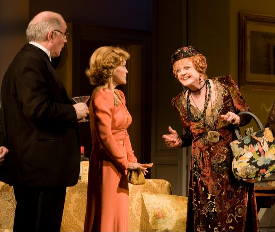 Photo Flash: BLITHE SPIRIT at the Shubert Theatre Image