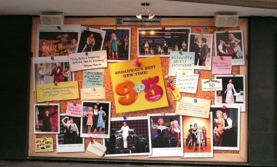 Photo Coverage: ' 9 To 5 - THE MUSICAL' Marquee at the Marquis! Image