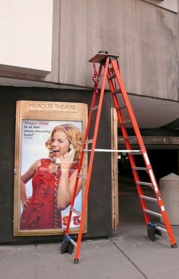 Photo Coverage: ' 9 To 5 - THE MUSICAL' Marquee at the Marquis! Image