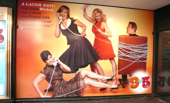 Photo Coverage: ' 9 To 5 - THE MUSICAL' Marquee at the Marquis! Image