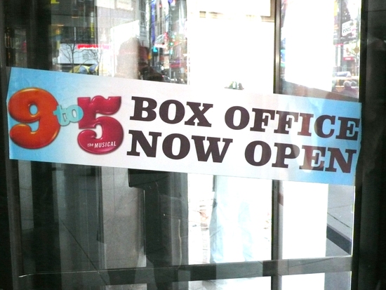 Photo Coverage: ' 9 To 5 - THE MUSICAL' Marquee at the Marquis! Image