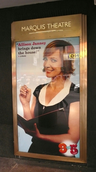 Photo Coverage: ' 9 To 5 - THE MUSICAL' Marquee at the Marquis! Image