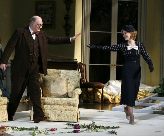 Photo Coverage: 'Blithe Spirit' Opening Night on Broadway Curtain Call! Image