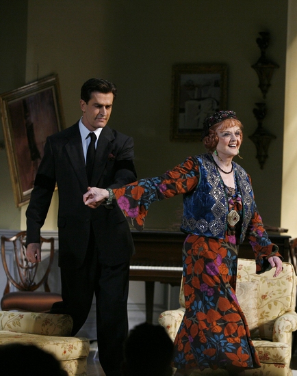 Photo Coverage: 'Blithe Spirit' Opening Night on Broadway Curtain Call! Image