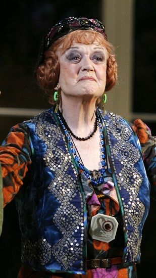 Photo Coverage: 'Blithe Spirit' Opening Night on Broadway Curtain Call! Image