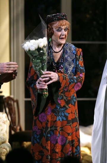 Photo Coverage: 'Blithe Spirit' Opening Night on Broadway Curtain Call! Image