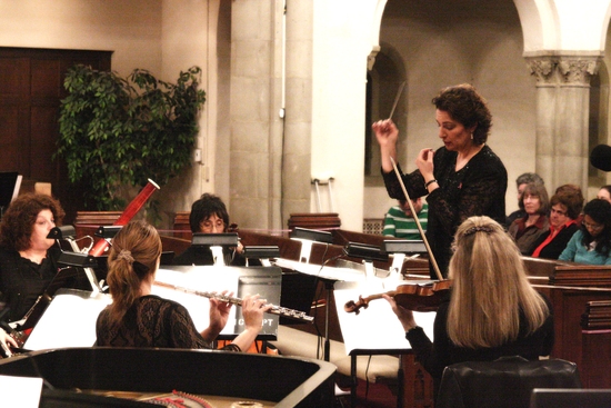 Conductor Dr. Iris Levine Photo