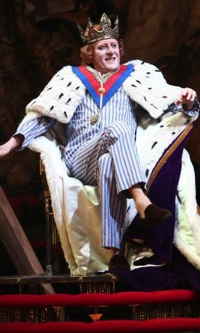 Photo Flash: EXIT THE KING at the Barrymore Image