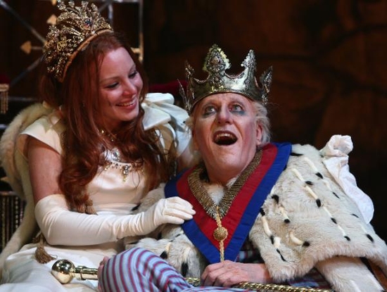 Photo Flash: EXIT THE KING at the Barrymore Image
