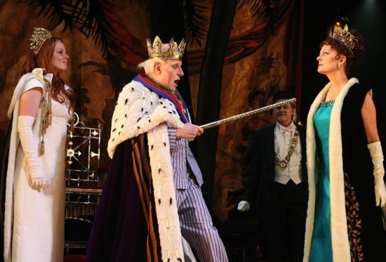 Photo Flash: EXIT THE KING at the Barrymore 
