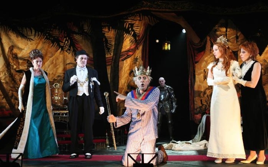 Photo Flash: EXIT THE KING at the Barrymore Image