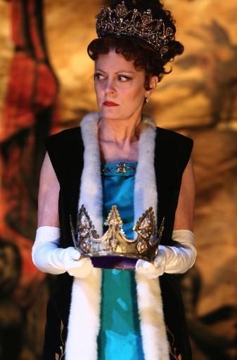Photo Flash: EXIT THE KING at the Barrymore Image