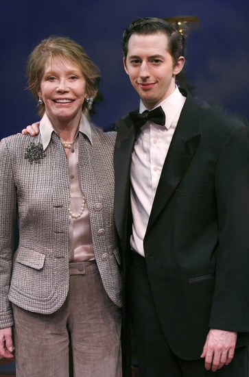 Photo EXCLUSIVE: Mary Tyler Moore Visits ENTER LAUGHING Image