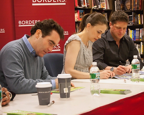 Photo Coverage: The Stars of 'SHREK THE MUSICAL' Celebrate the New CD Release at Borders Image