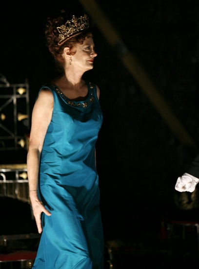 Photo Coverage: EXIT THE KING Curtain Call Image