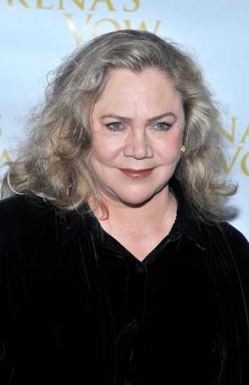 Kathleen Turner Photo